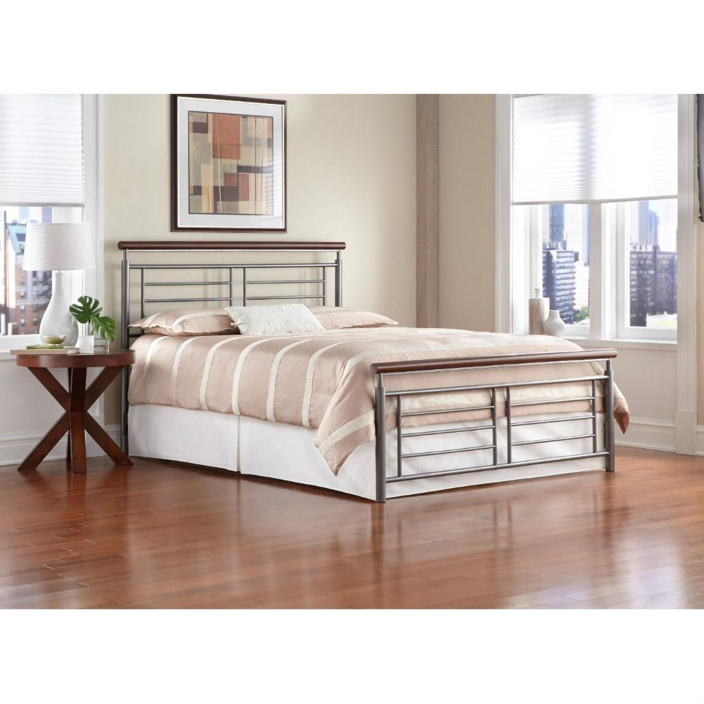 King size Contemporary Metal Bed in Silver - Cherry Finish